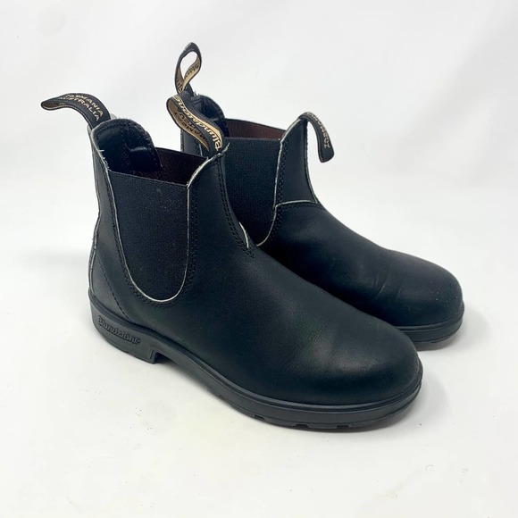 Blundstone Shoes - Blundstone Black Leather Chelsea Boots 0316